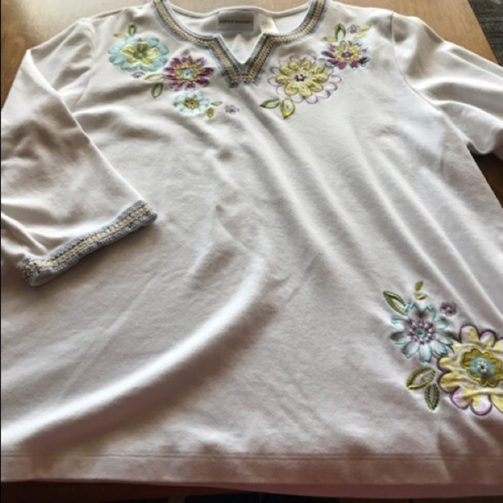 Cotton v-neck top
